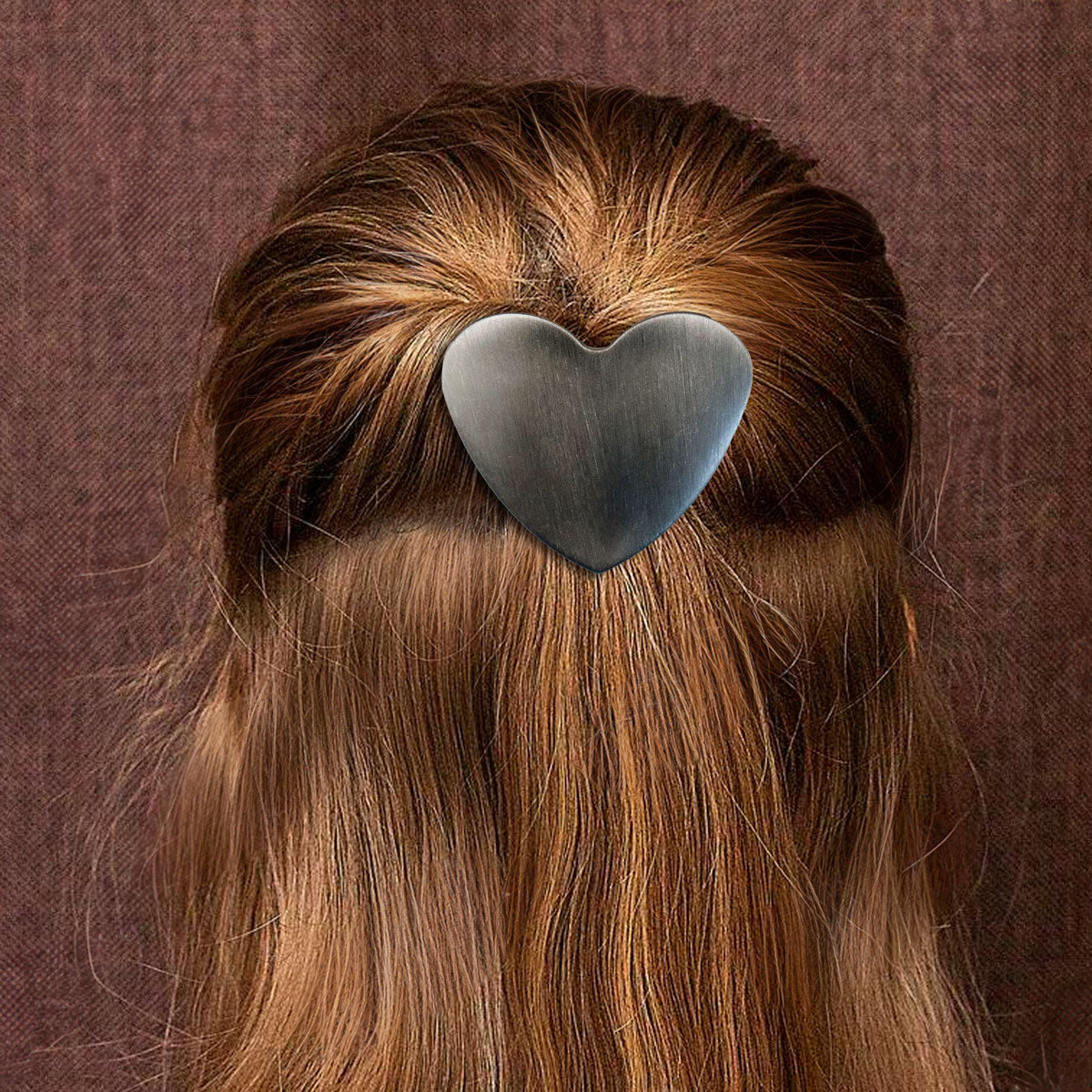 Liga para el Cabello con Corazón de Metal