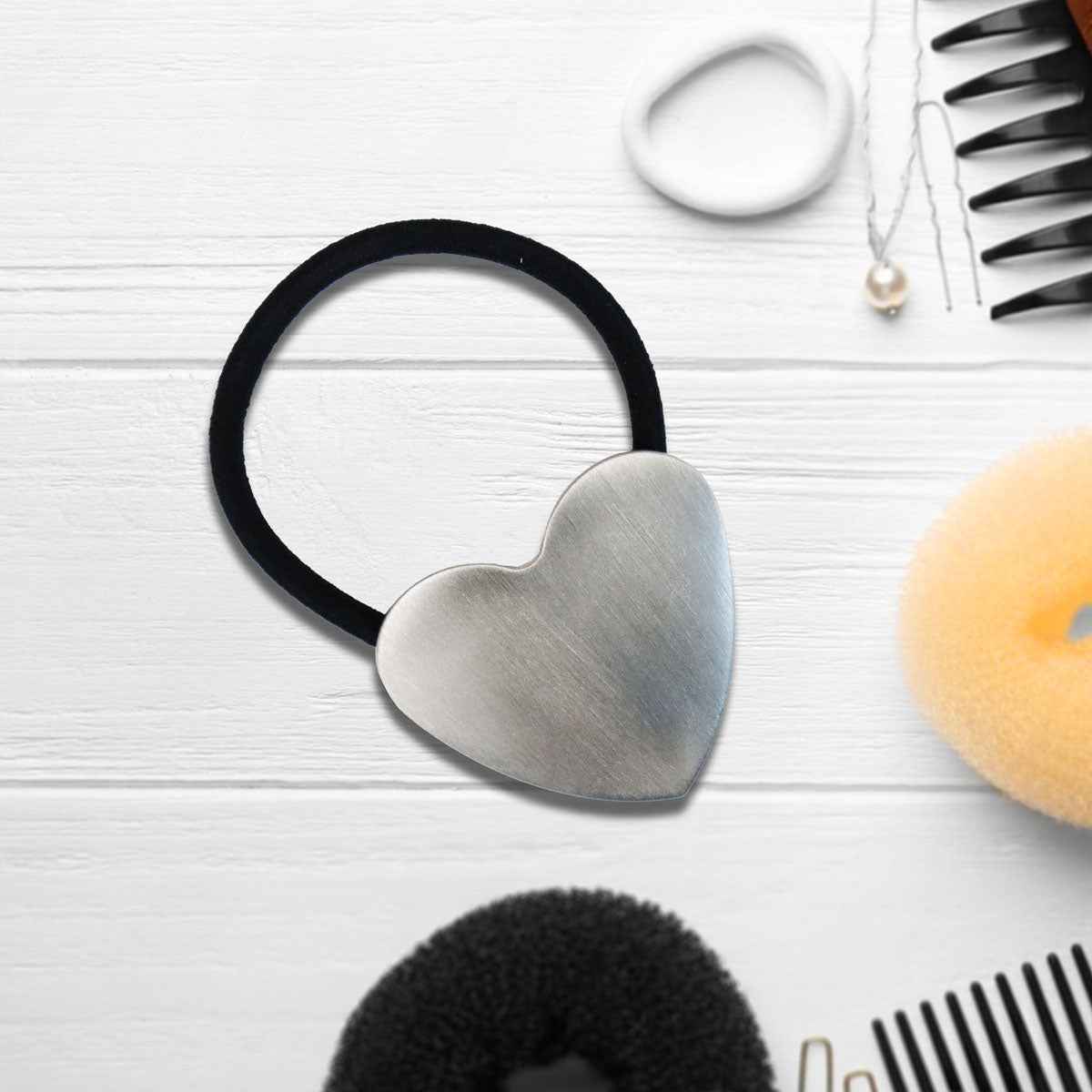 Liga para el Cabello con Corazón de Metal