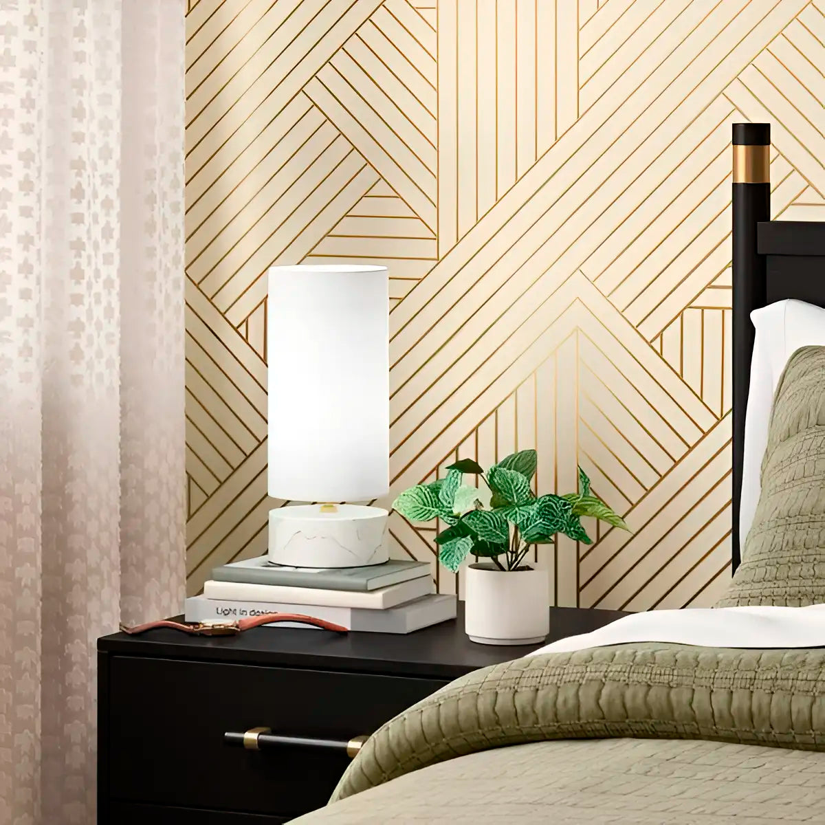 Lámpara de Mesa con Base de Imitación de Mármol, Threshold