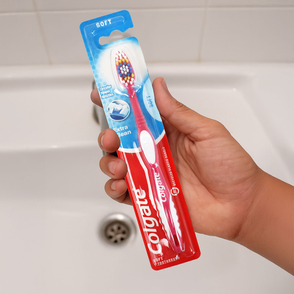 Cepillo de Dientes Colgate, Color Fucsia