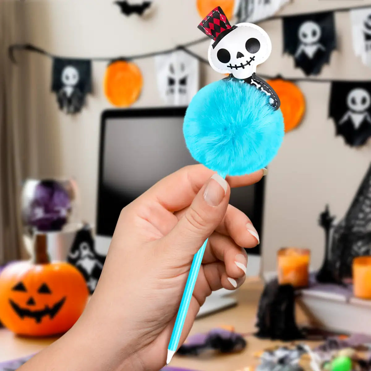 Pluma de Gel con Pompón y Calavera, Color Azul