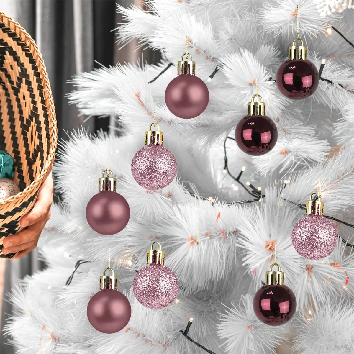 Kit de Esferas Navideñas, 9 pzas, Color Vino