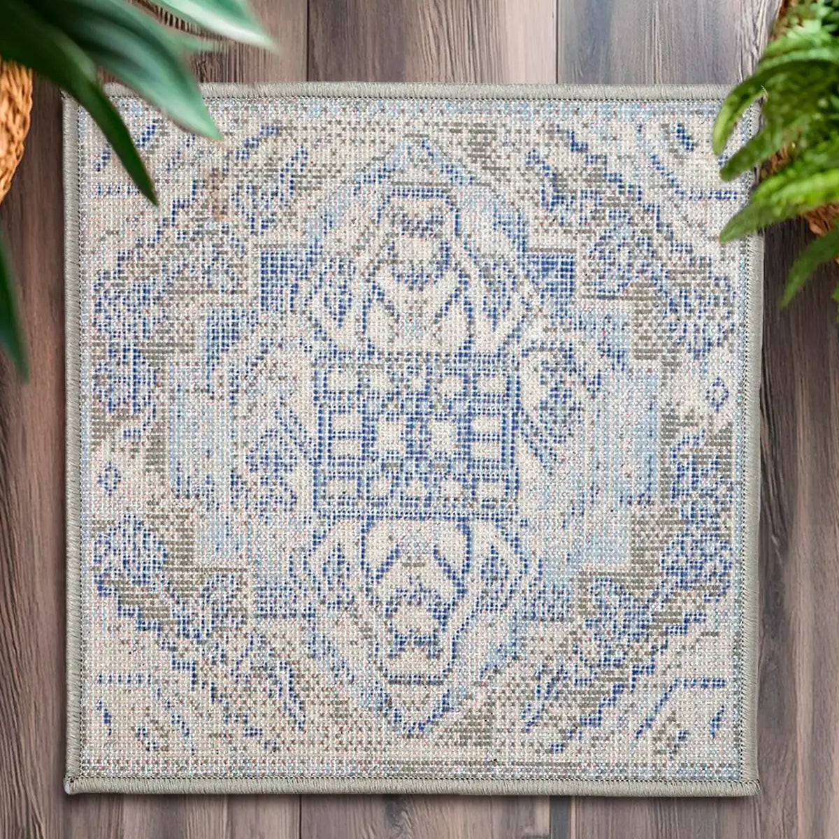 Evania, Tapete Cuadrado