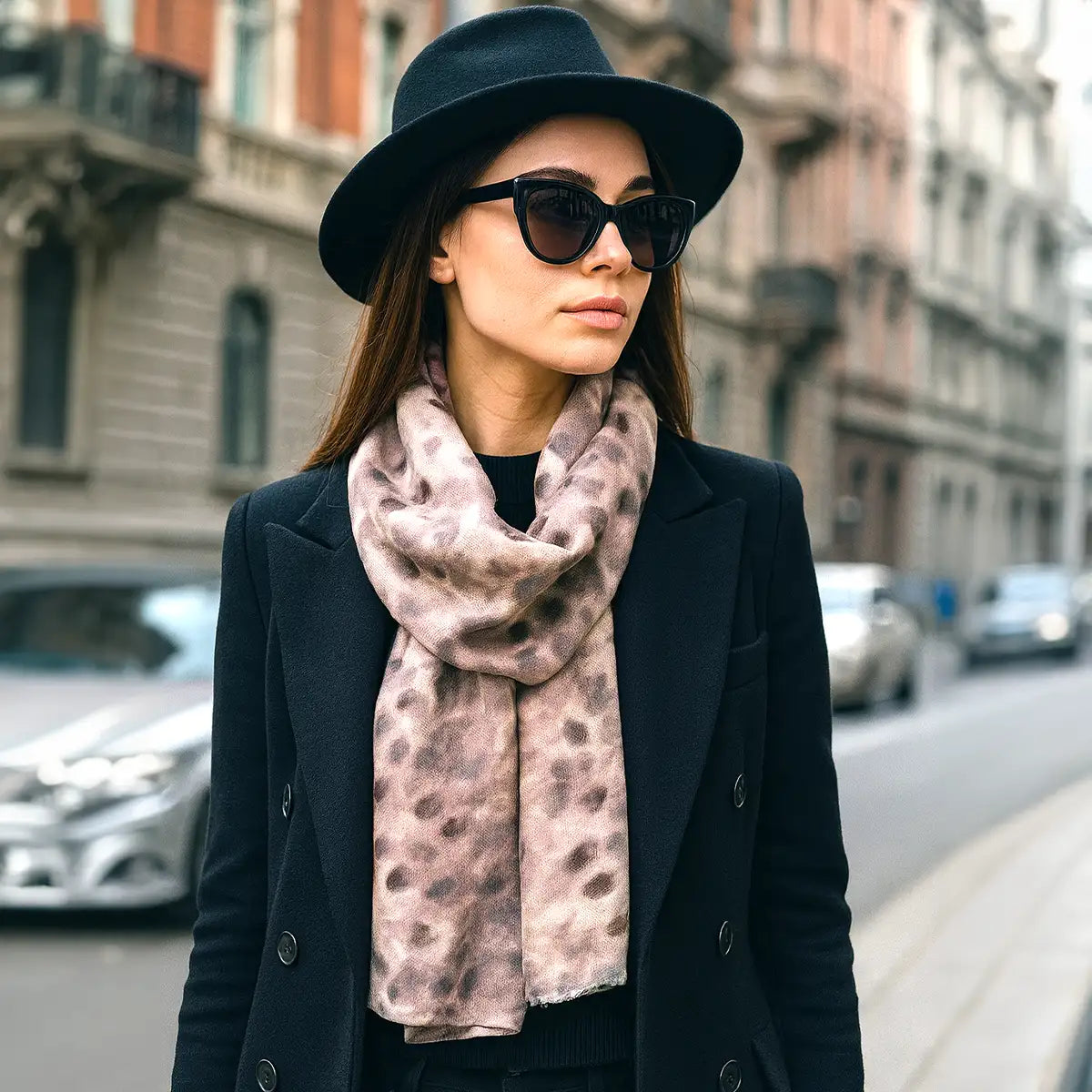 Pashmina, Color Café