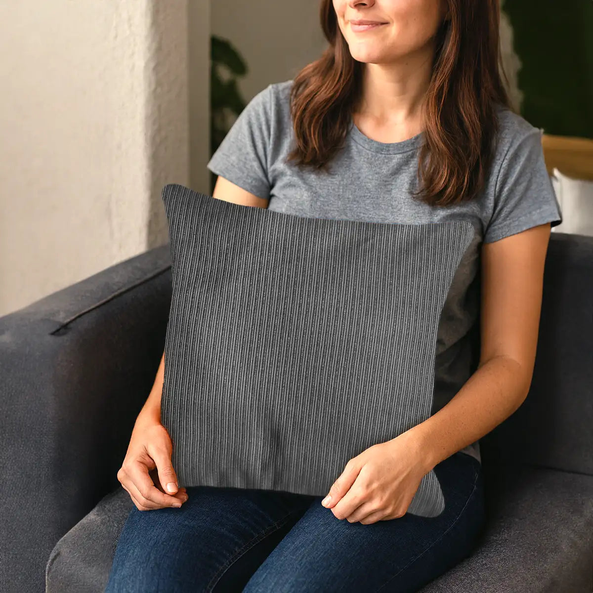 Cojín, Diseño Líneas, Color Gris