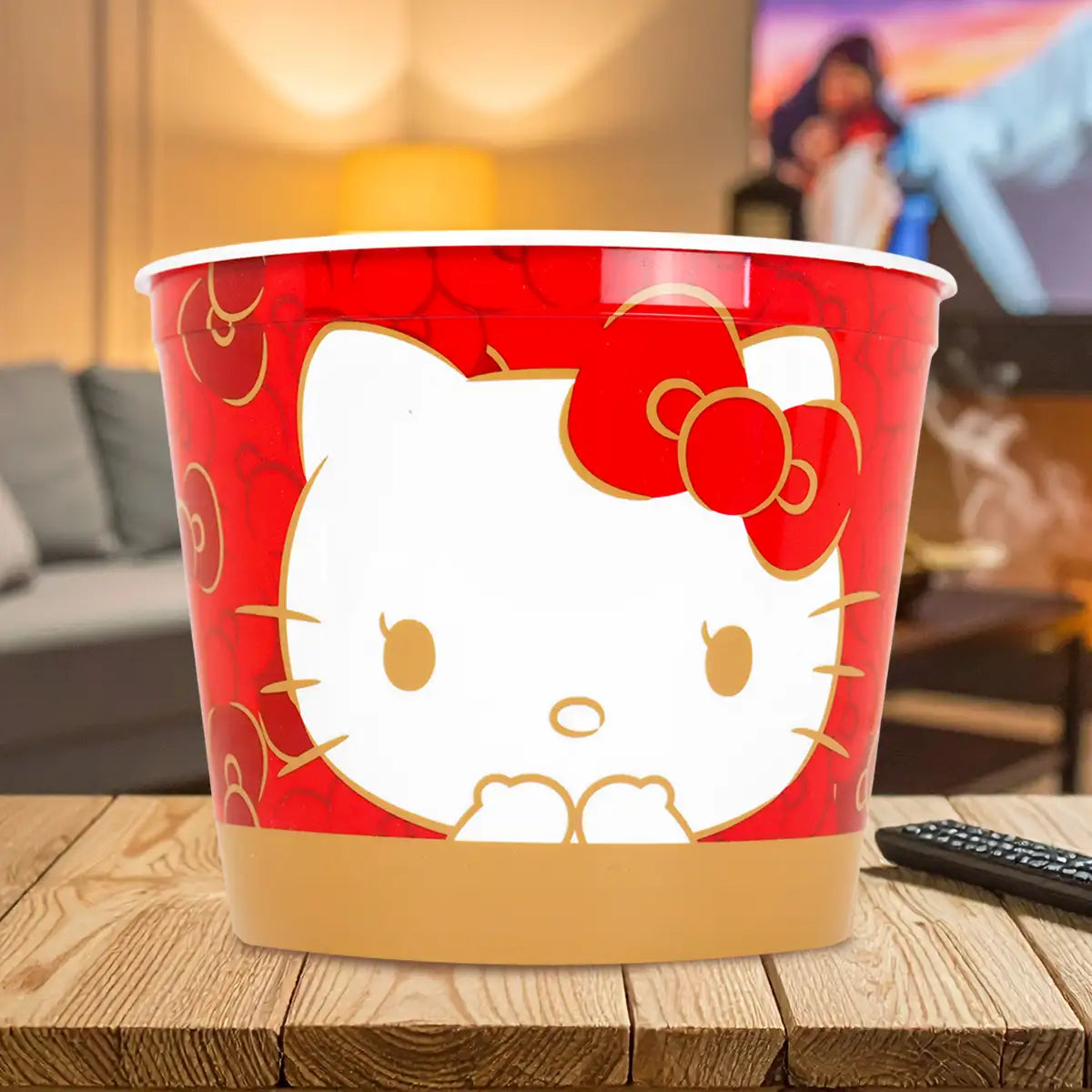 Hello Kitty, Cubeta Palomera