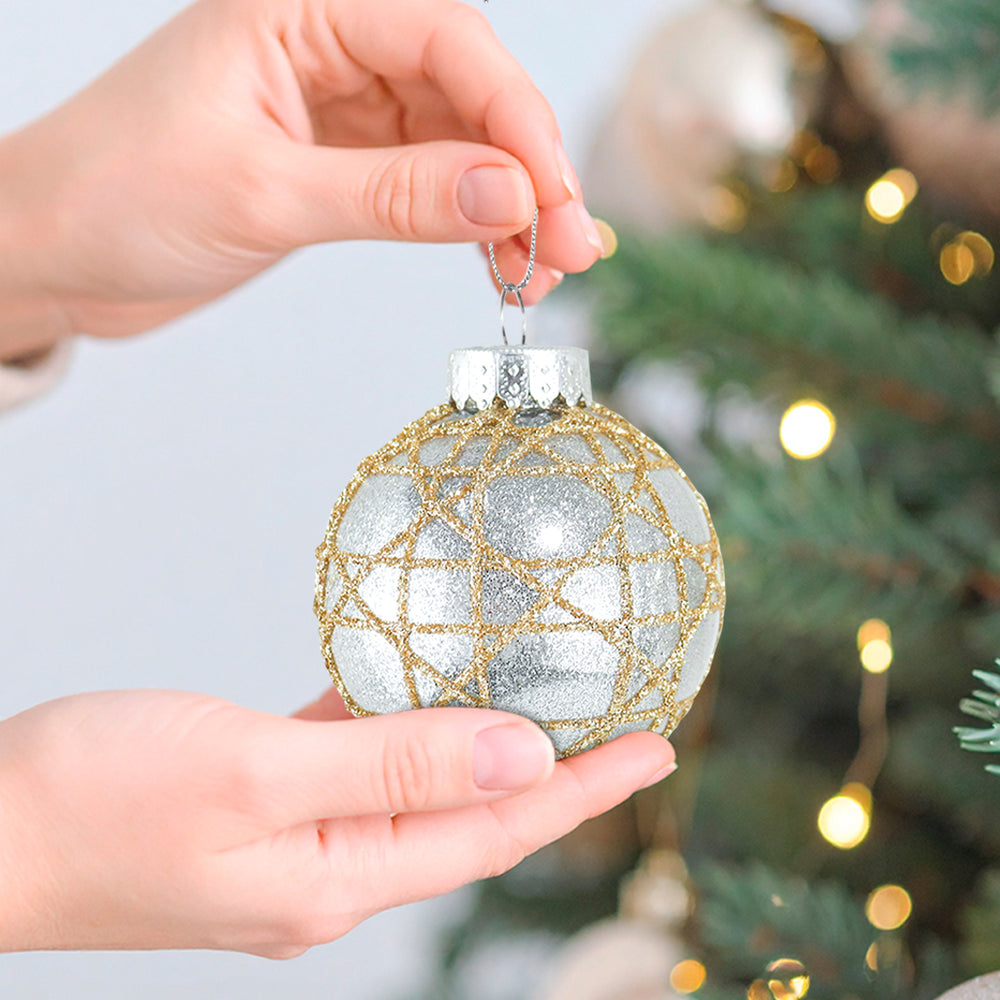 Esferas Navideñas Plata con Diseño en Glitter, 2 pzas