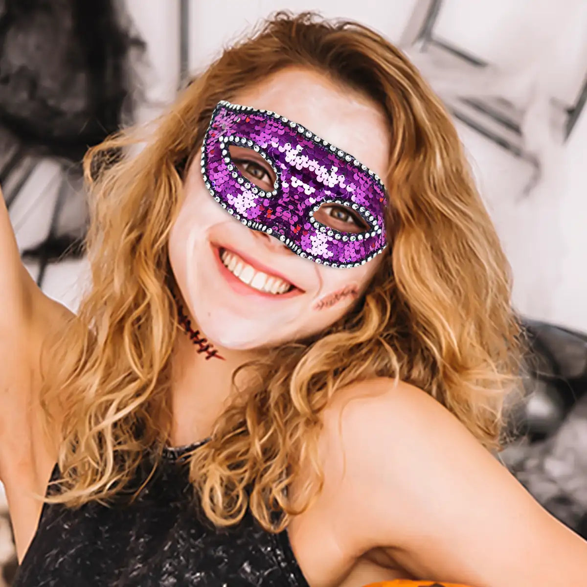 Máscara Antifaz, Color Morado