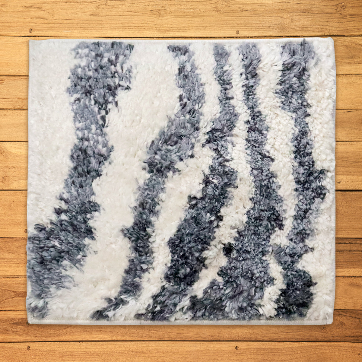 Tapete Cuadrado, Medina