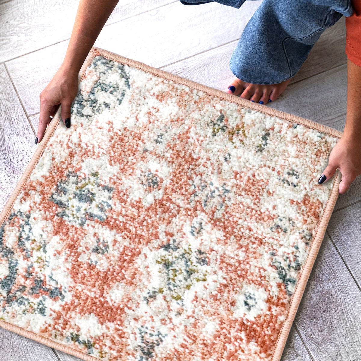 Laleh, Tapete Cuadrado