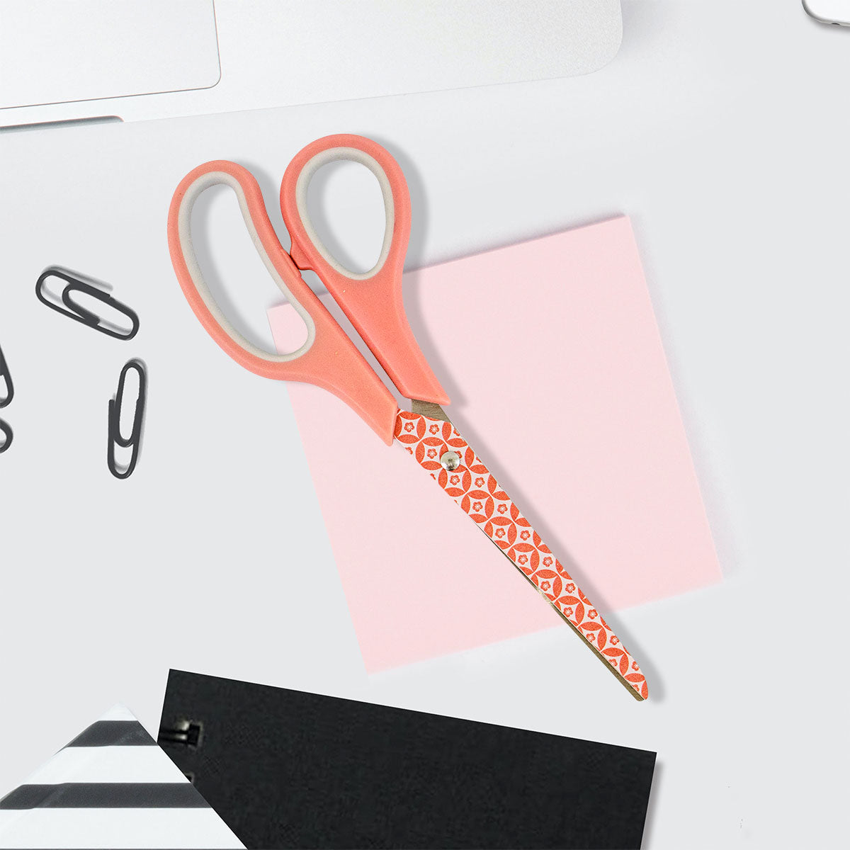 Tijeras Stundenz Diseño color Coral