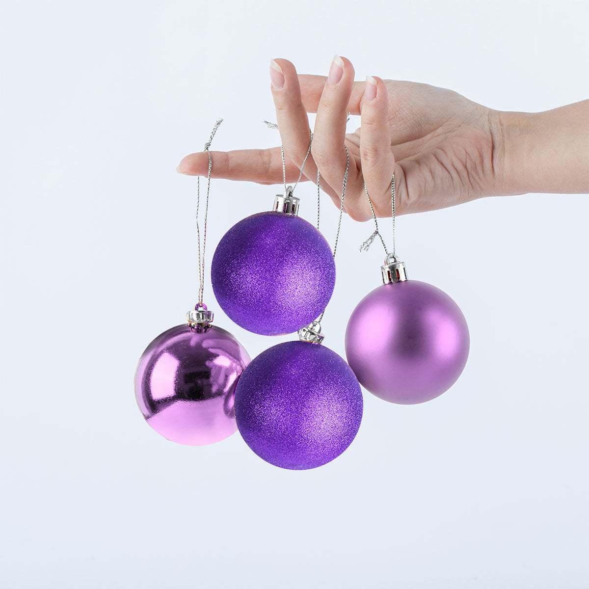 Esferas Navideñas Color Morado, 4 piezas