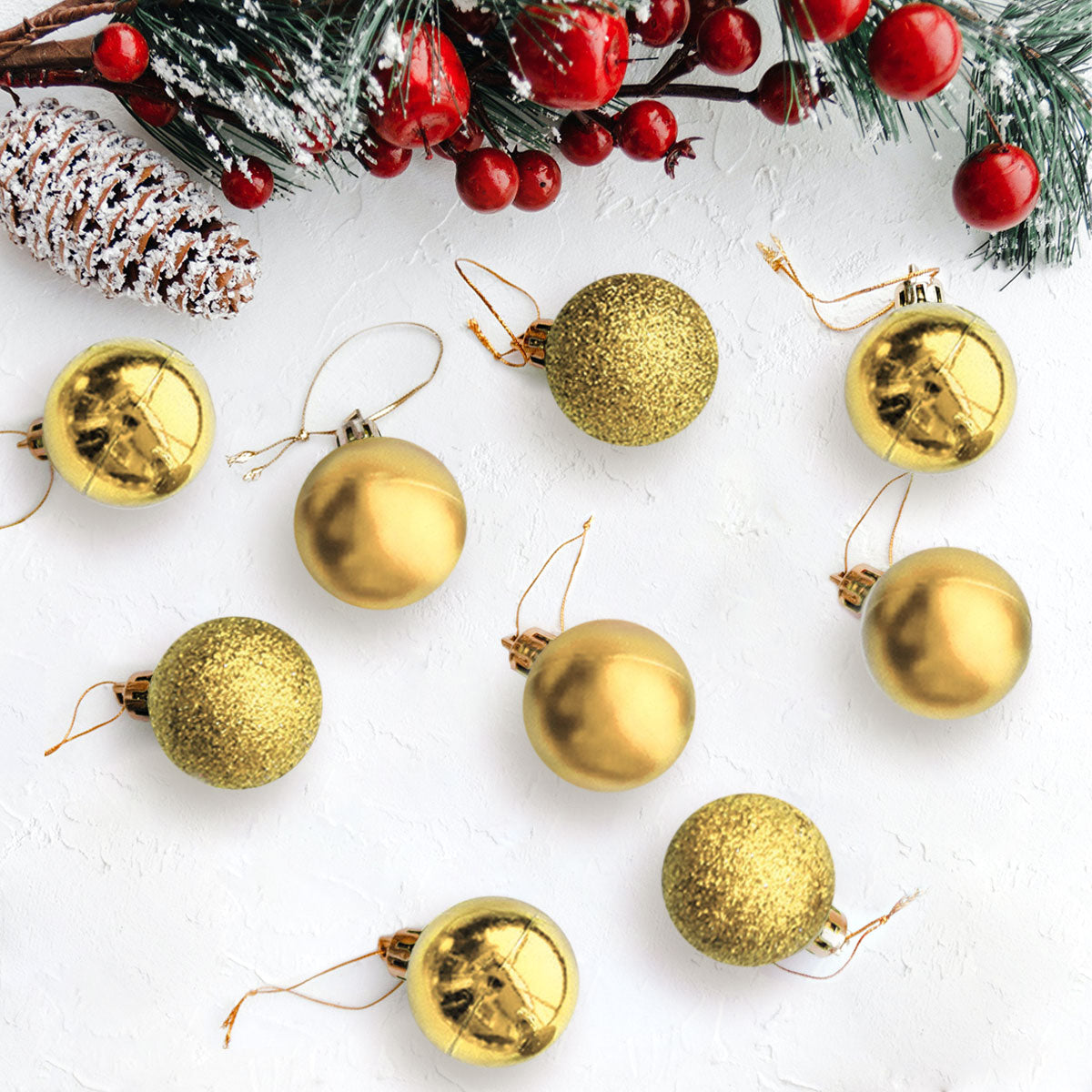Kit de Esferas Navideñas, 9 pzas, Color Oro