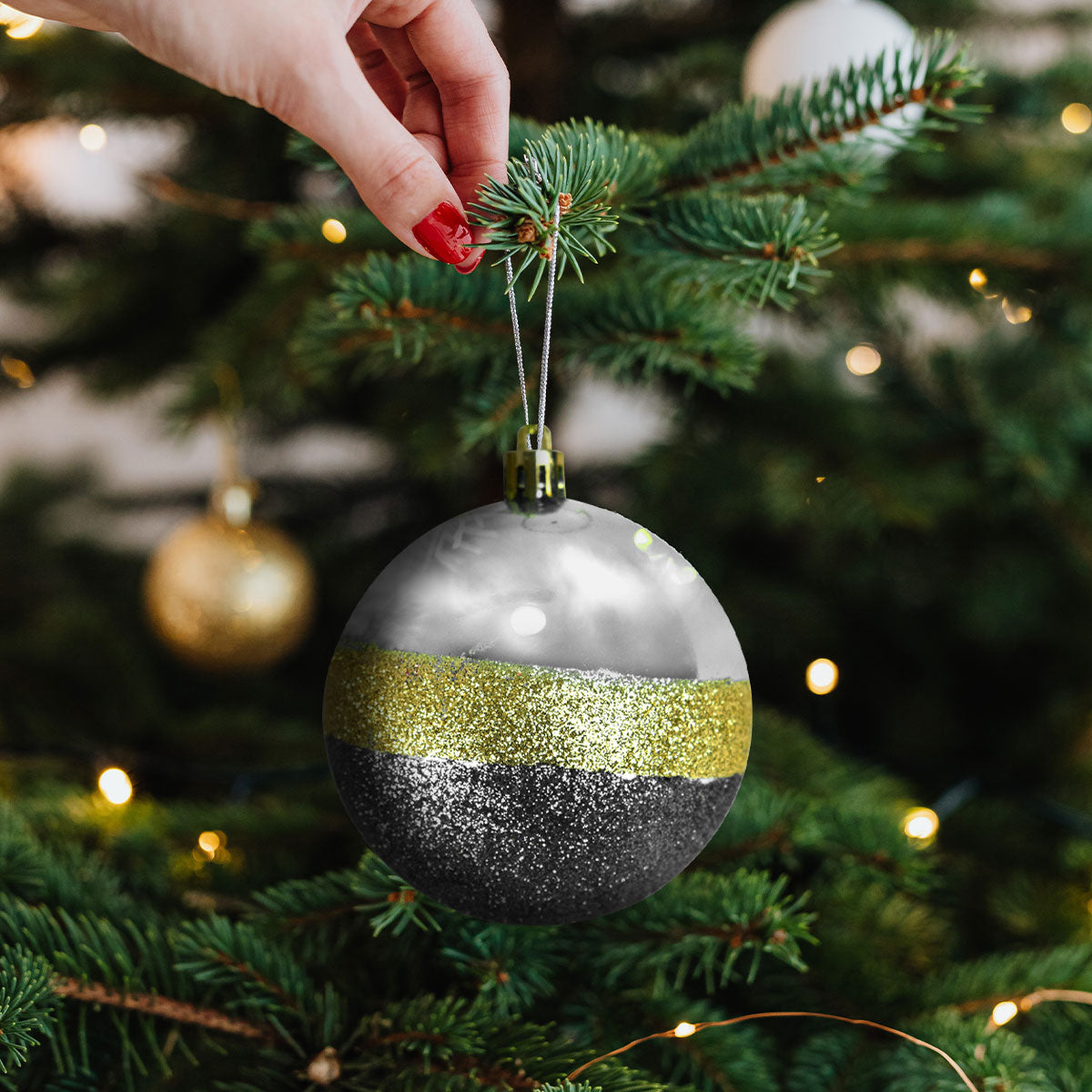 Esferas Navideñas color Dorado con Oxford, 2 piezas.