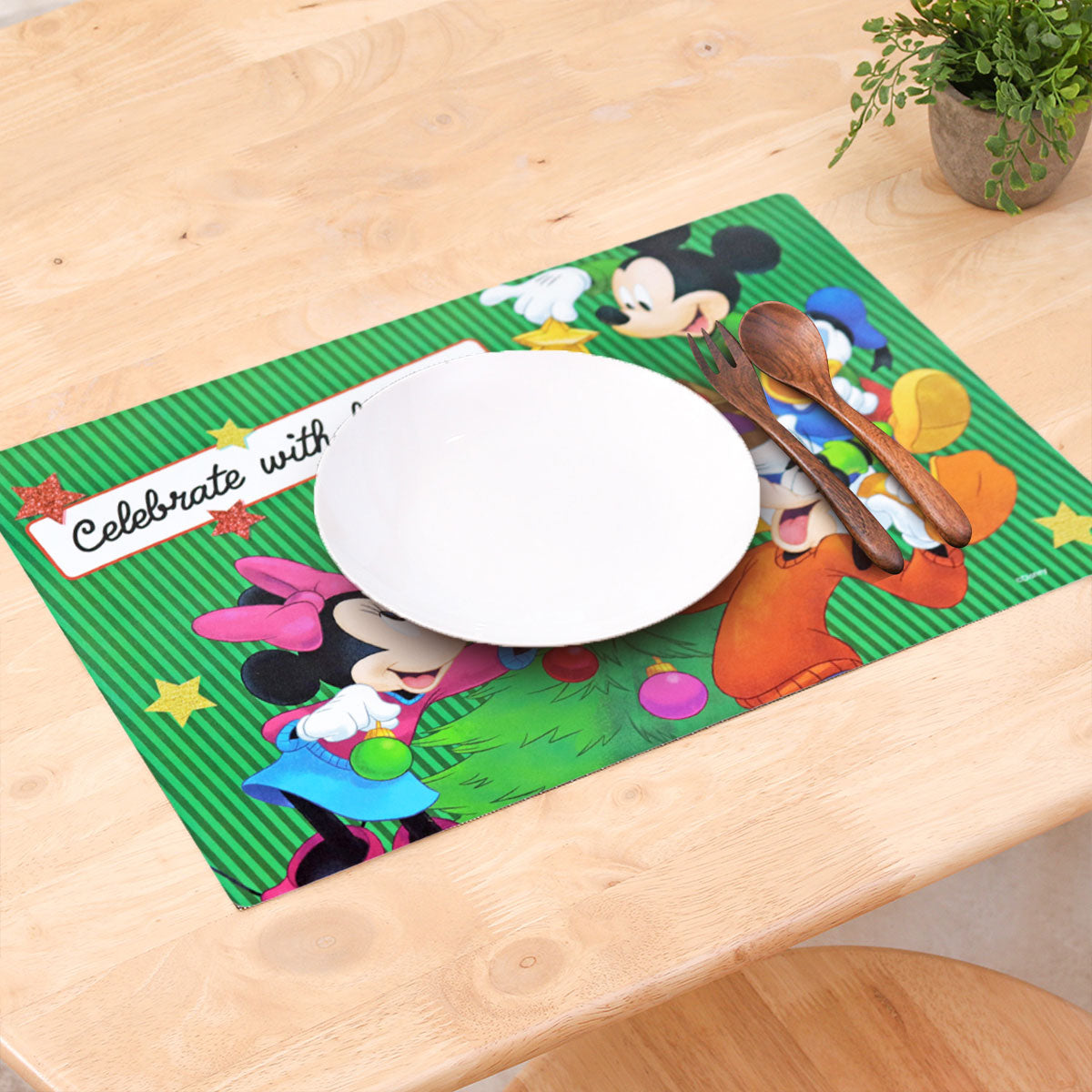 Mantel de Mickey Mouse color Verde