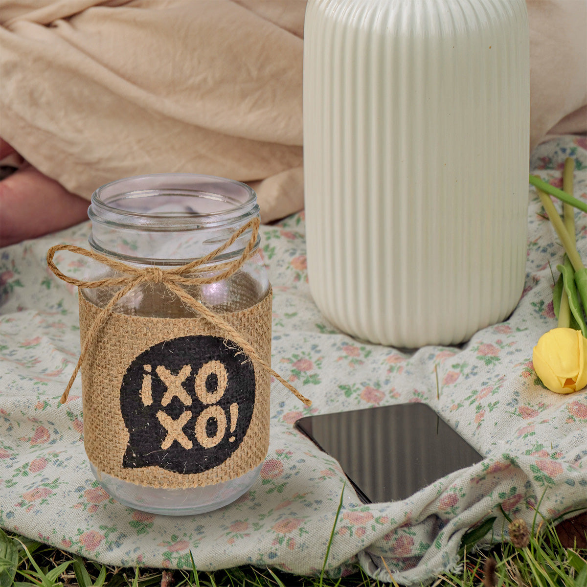 Tarro de Vidrio Mason Jar XOXO Decorado con Yute