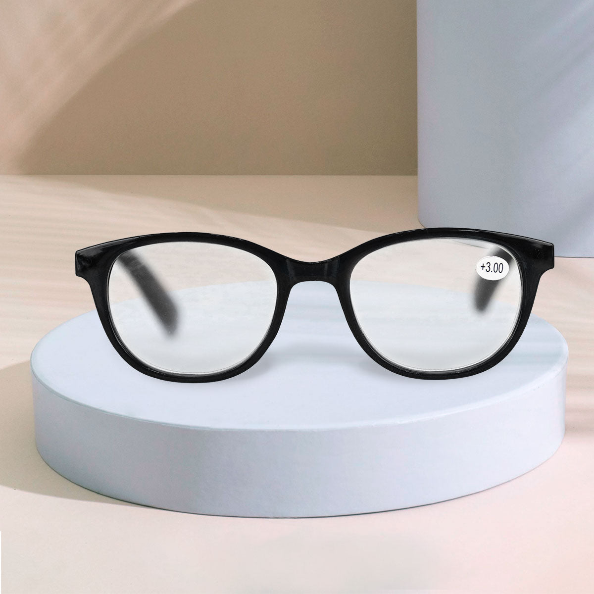 Lentes de Armazón Negro Ovalado con Graduación de 3.00 Dioptrías, Ideal para Lectura