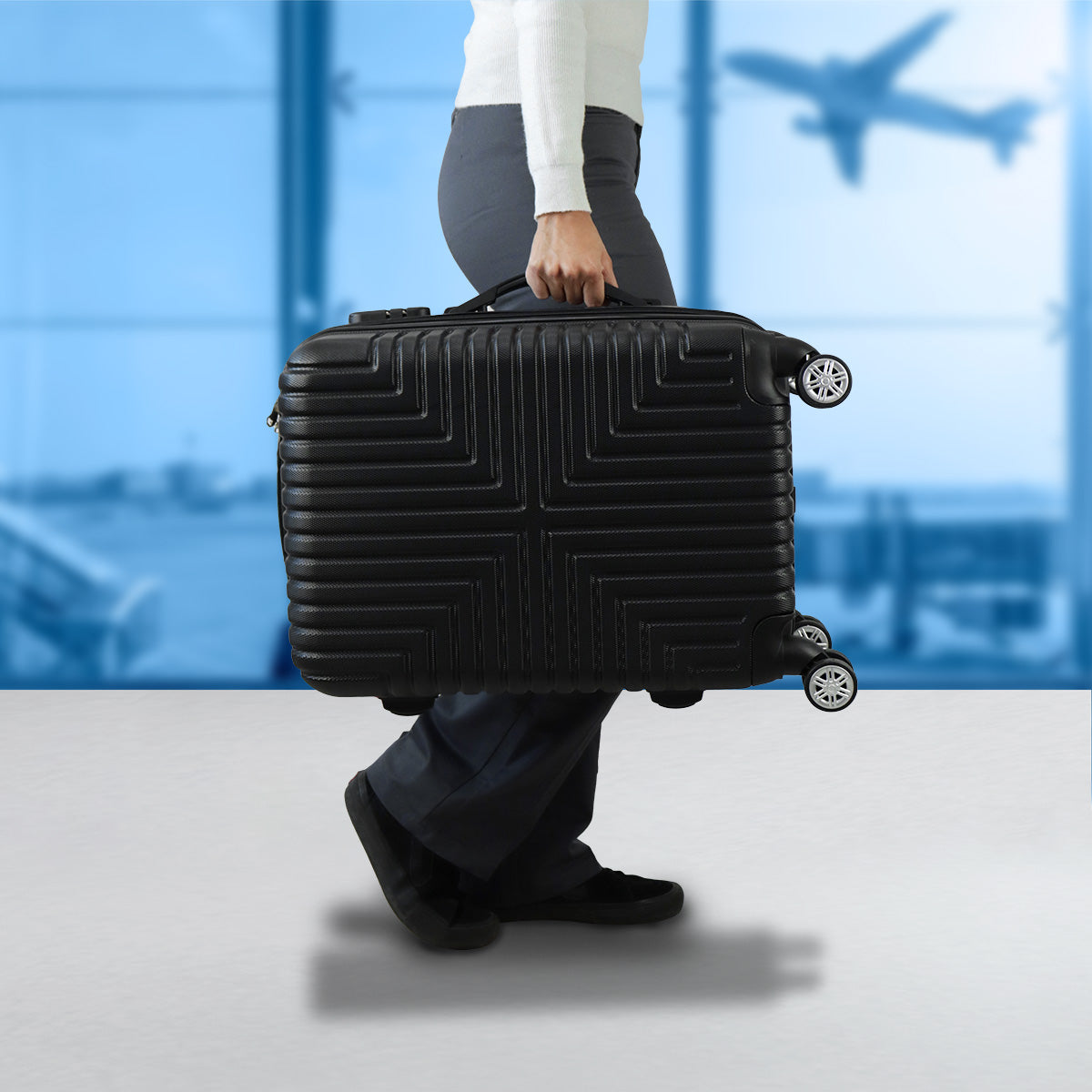 Maleta de Viaje Mediana Parker, Color Negro 37x23x55 cm