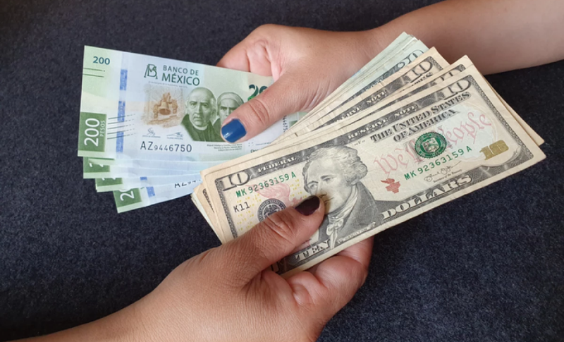 Enviar dinero a tus familiares: la importancia de las remesas