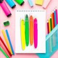 Paquete Escolar con 1 Set de Clips, 4 Crayones Fluorescentes, 8 Marcadores, 1 Libreta de Unicornio, 1 Set de 3 Reglas y Set Mochila, Lapicera y Lonchera