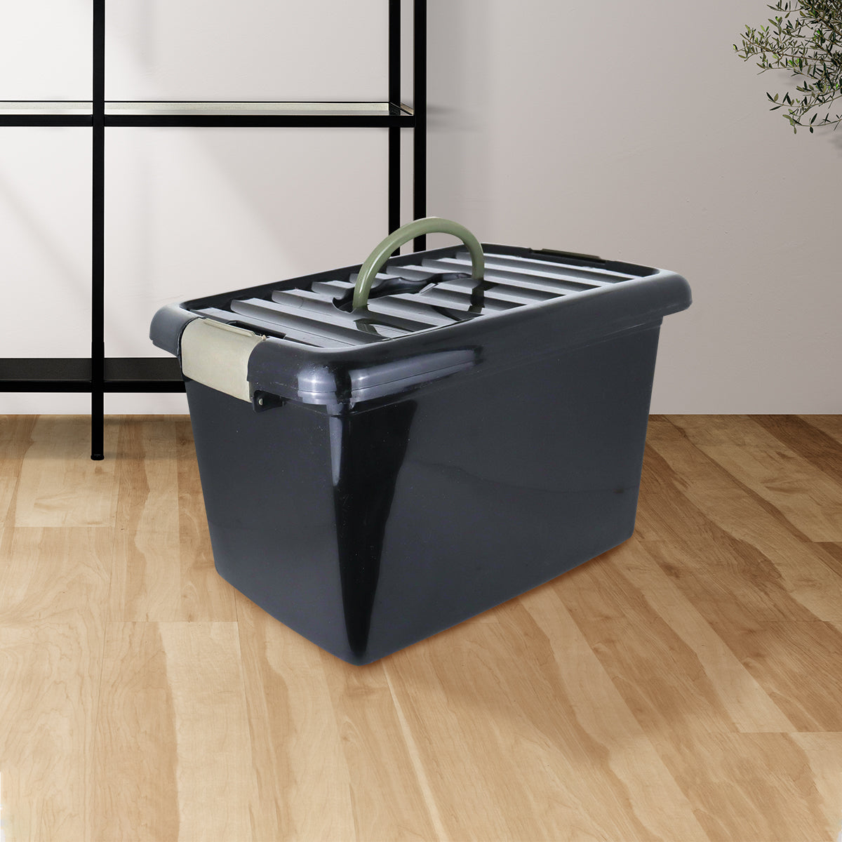 Caja Rectangular de Plástico, color Negro con Olivo, 18L.