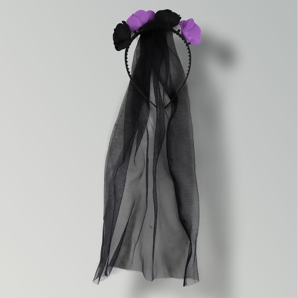 Diadema color Negro con Flores Moradas y Velo