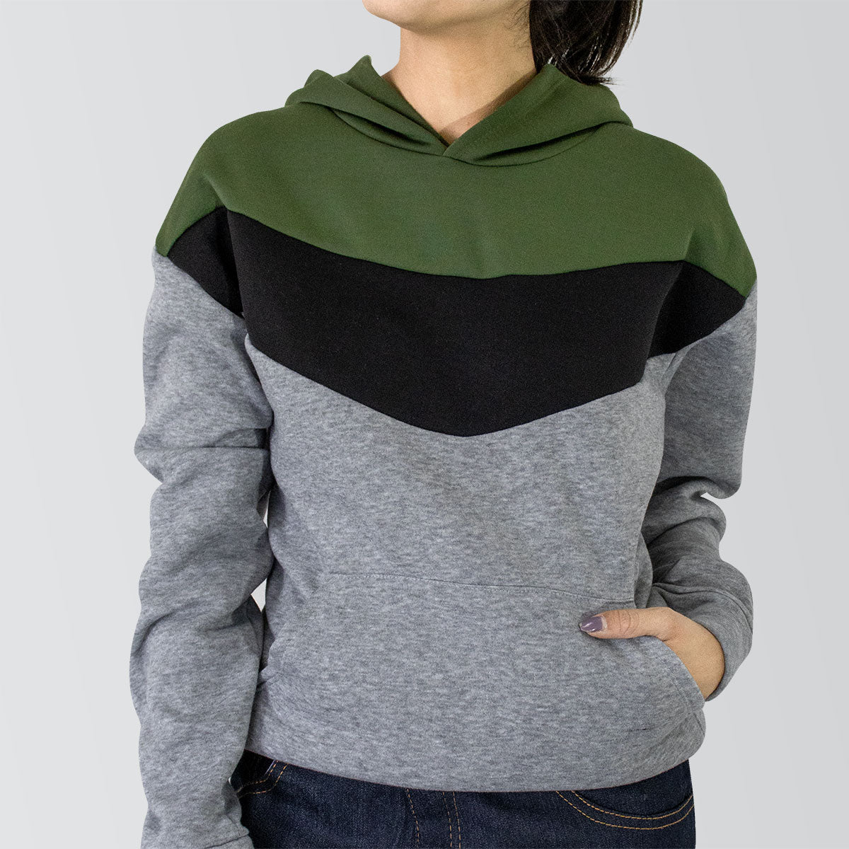 Sudadera Afelpada Unisex con Capucha color Gris con Verde y Negro