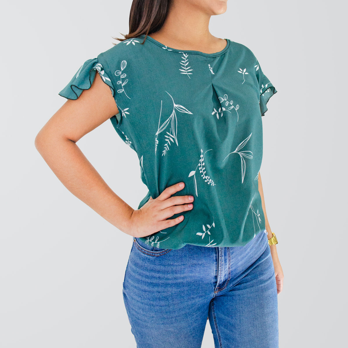 ﻿Blusa Casual color Verde con Blanco para Dama