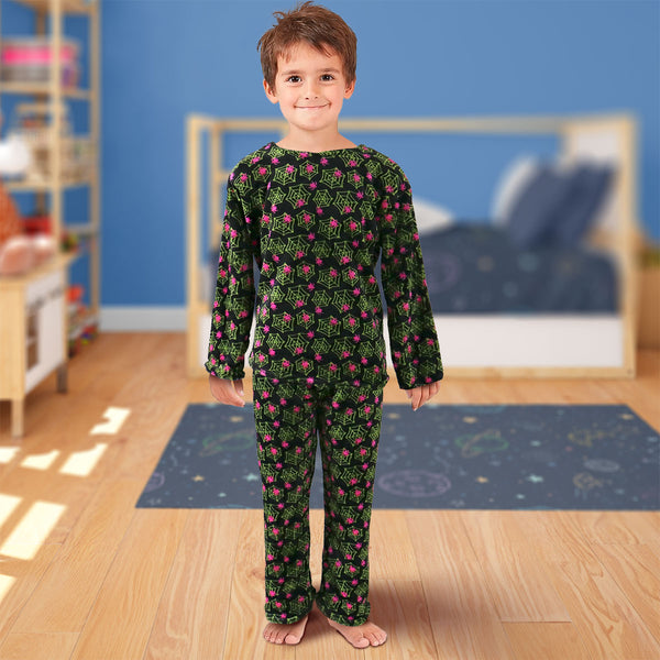 Pijamas niño con polar talla única como para 6 años .diseños