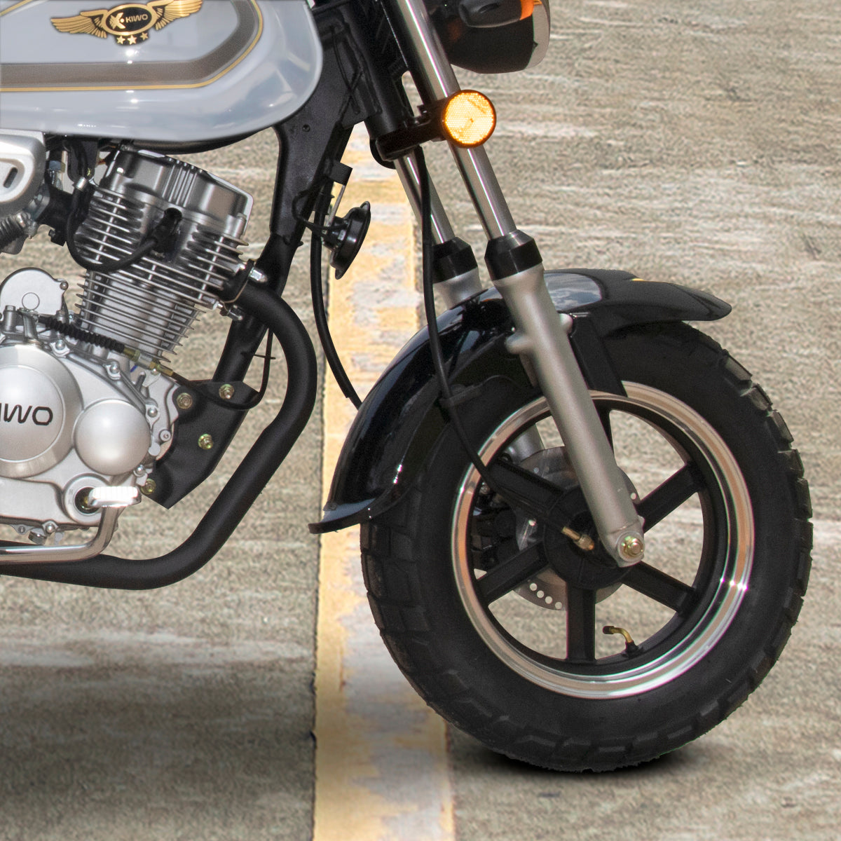 Motocicleta Kiwo 150 2024, color Gris (Reacondicionado)
