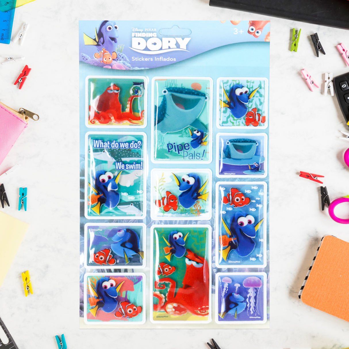 Planilla de Stickers Inflados con Diseño de Buscando a Dory