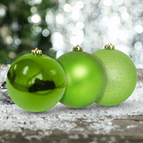 Esferas Navideñas color Verde Manzana, 5pzas