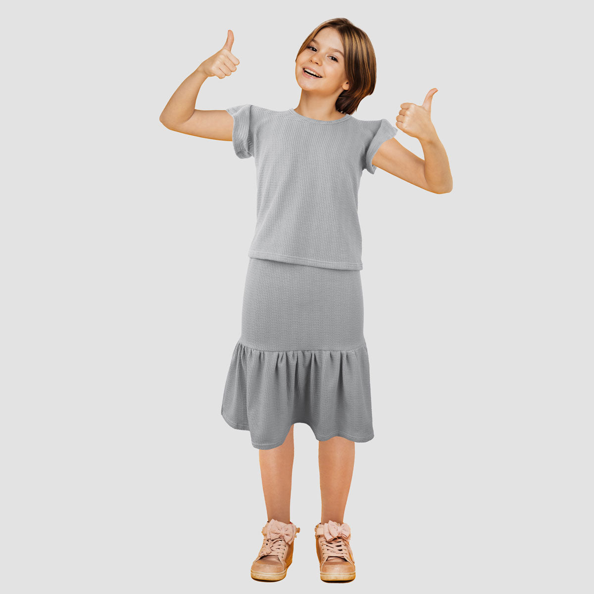 Conjunto de Blusa con Falda para Niña, color Gris