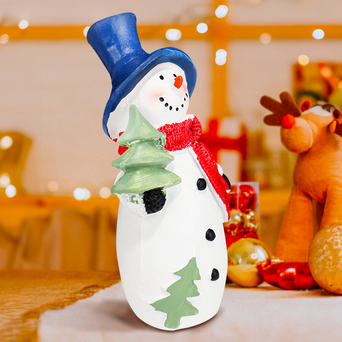 Muñeco de Nieve con Pino, Figura Decorativa de Cerámica