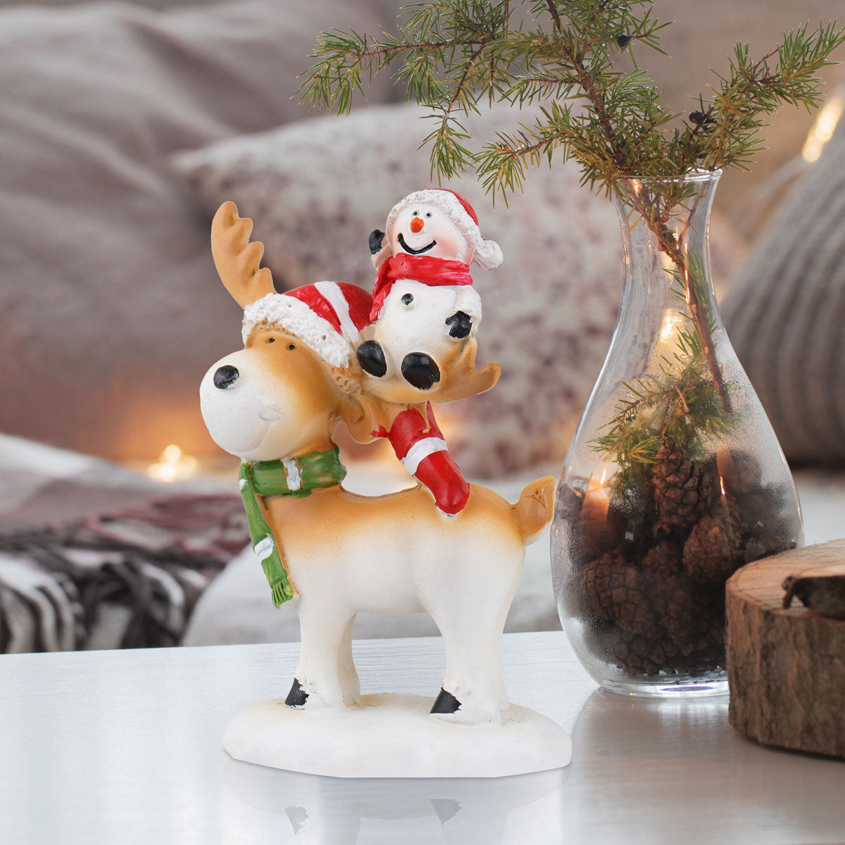 Reno y Muñeco de Nieve, Figura Decorativa de Cerámica