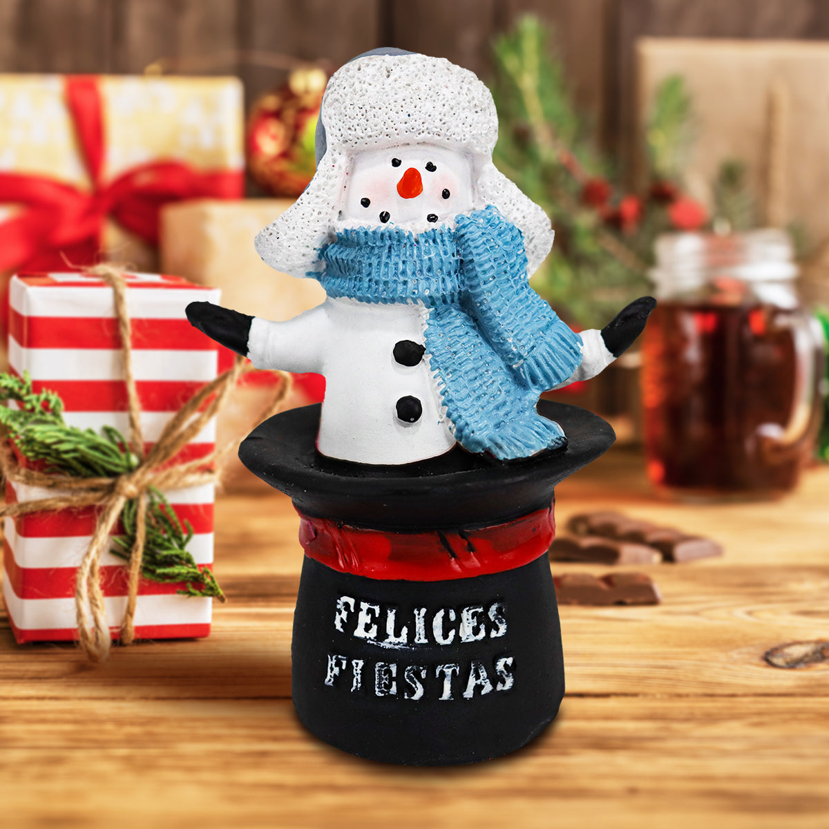 Muñeco de Nieve en Sombrero, Figura Decorativa de Cerámica