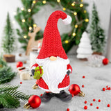 Gnomo con Regalo, Figura de Cerámica, Color Rojo