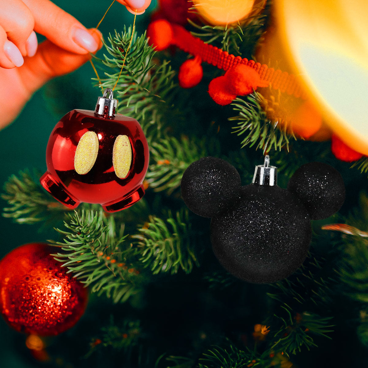 Set de 2 Esferas Navideñas de Mickey Mouse