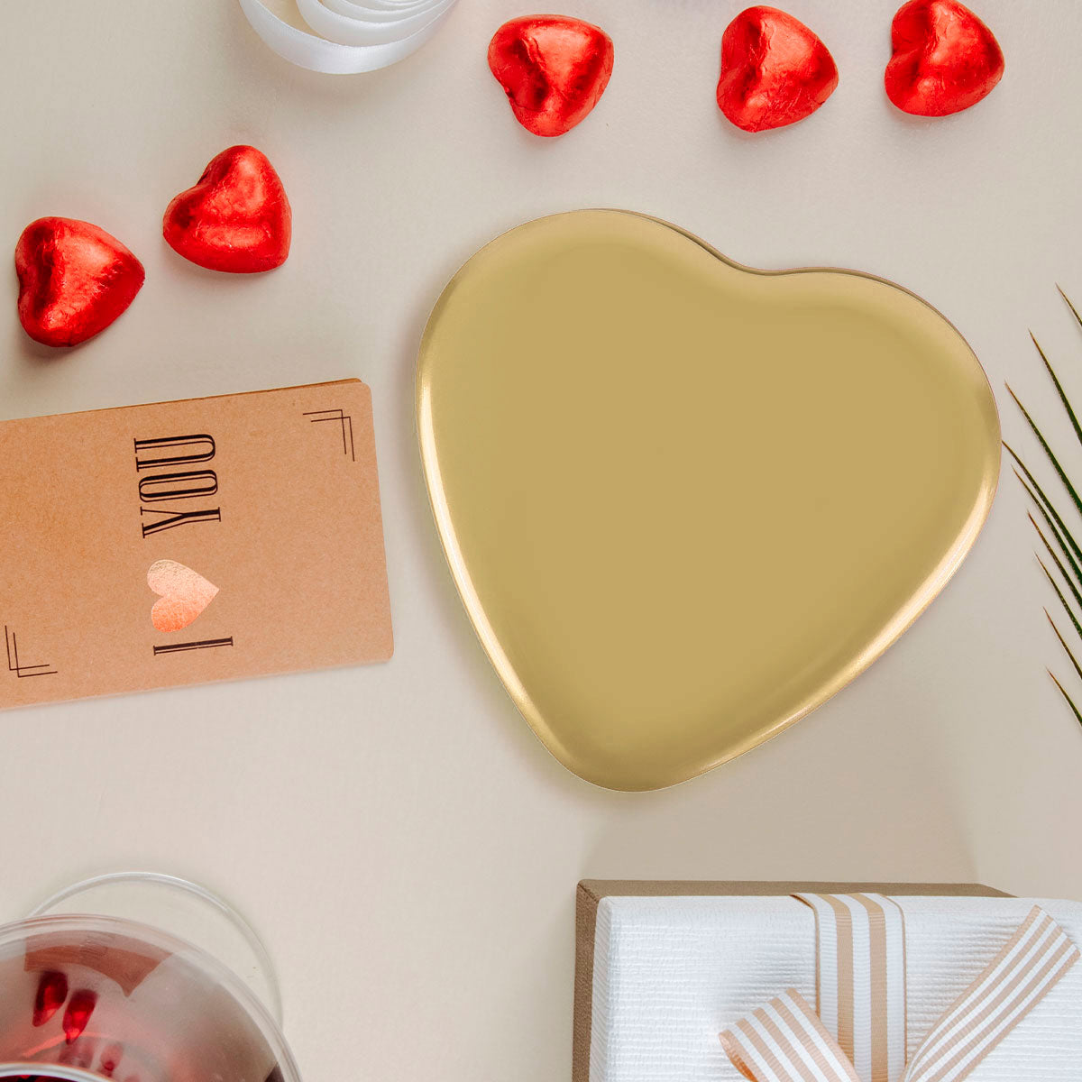 Caja de Metal Forma de Corazón, color Dorado