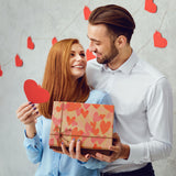 Papel de Regalo Kraft de Corazones, color Rojo con Rosa