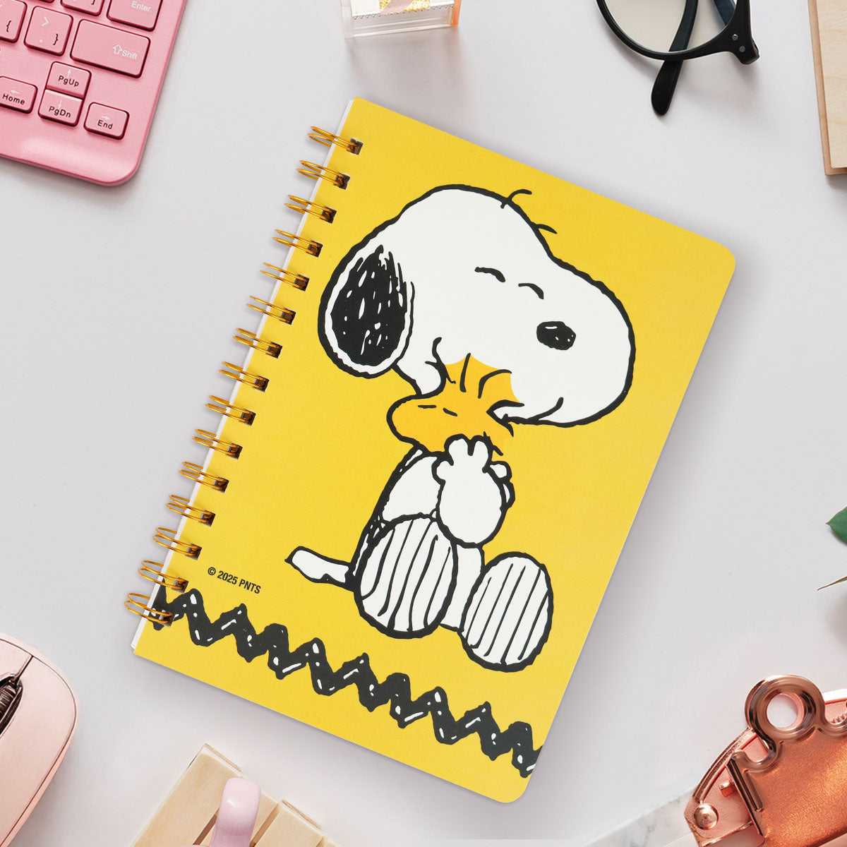 Libreta de Rayas Snoopy y Emilio, Color Amarillo