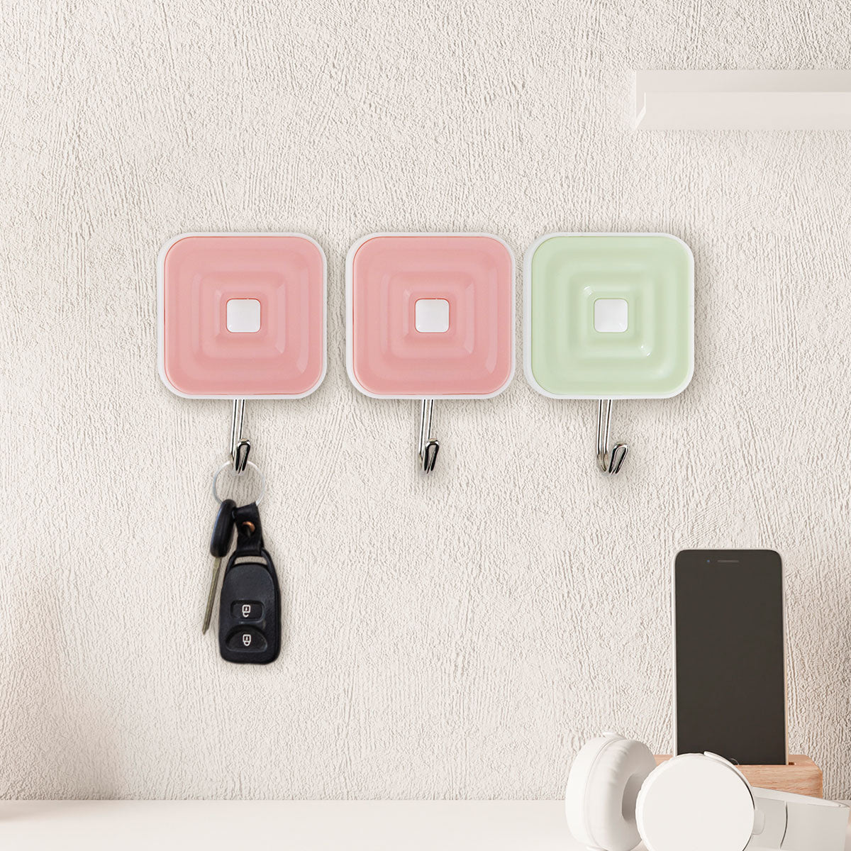 Colgadores Metálicos Cuadrados Autoadhesivos, Color Rosa y Verde, 3 pzas