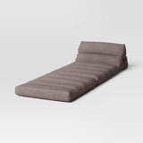 Silla de Espuma, Room Essentials