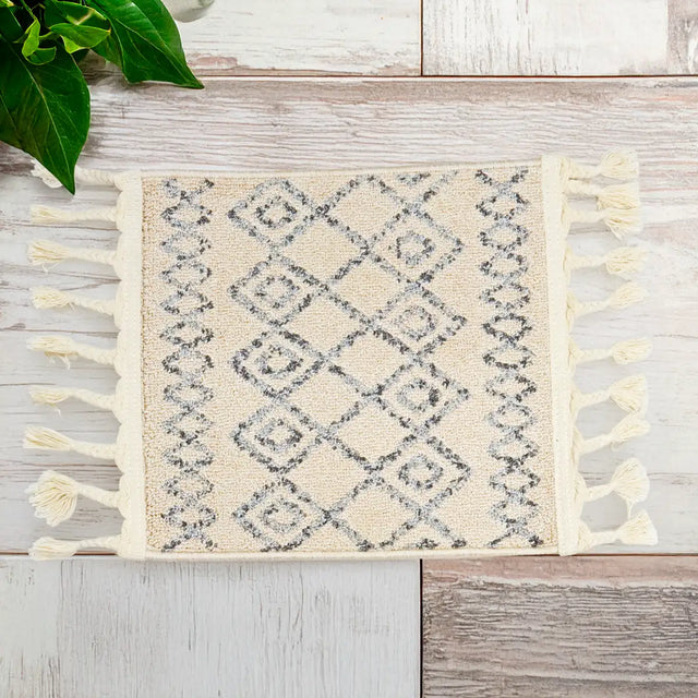 Isolde, Tapete Cuadrado