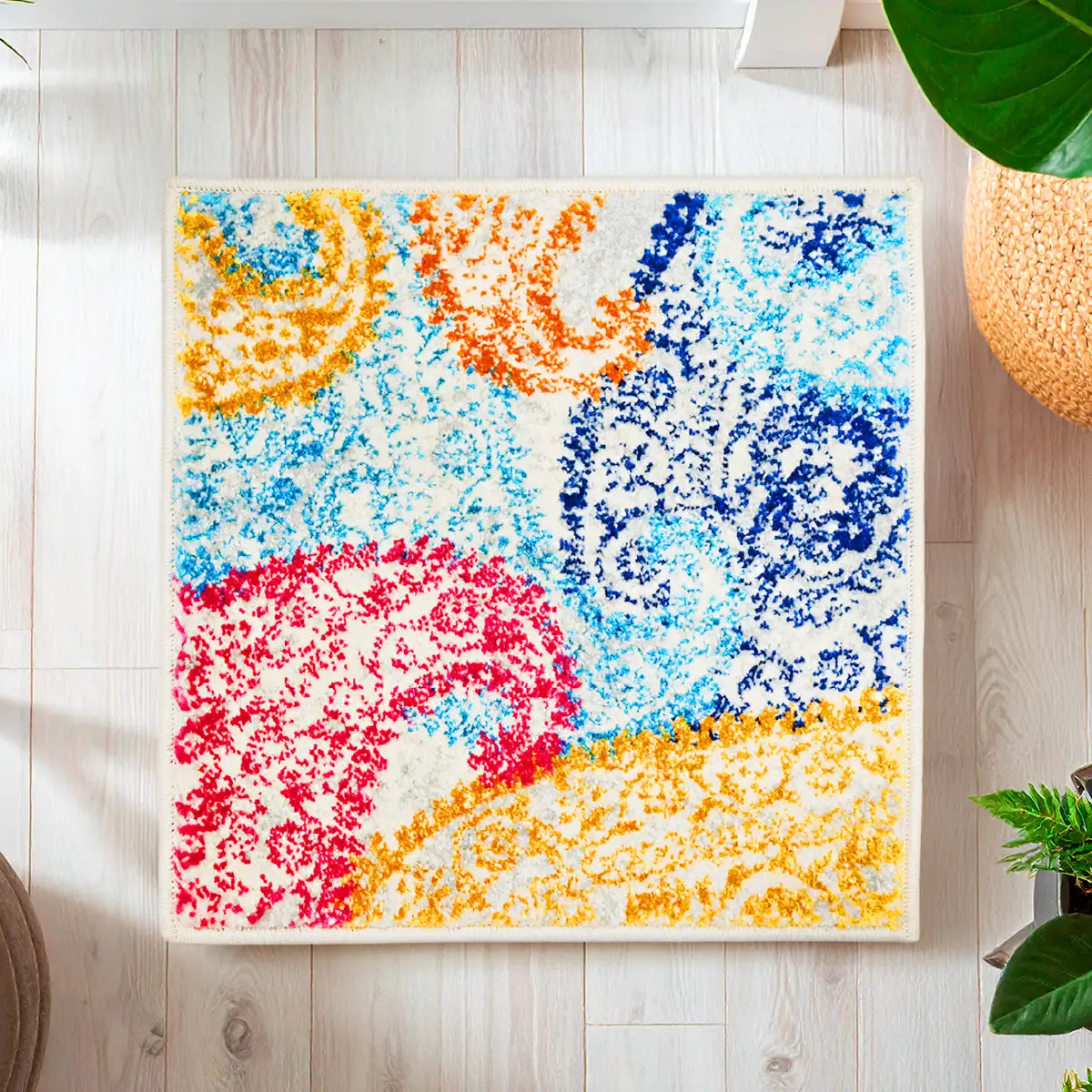 Kaelis, Tapete Cuadrado