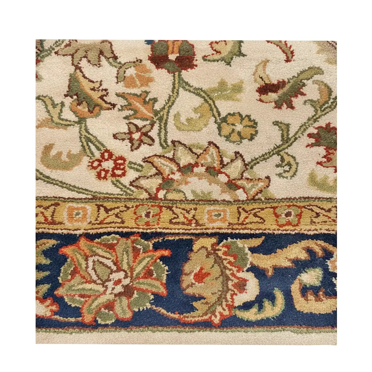 Liriel, Tapete Cuadrado