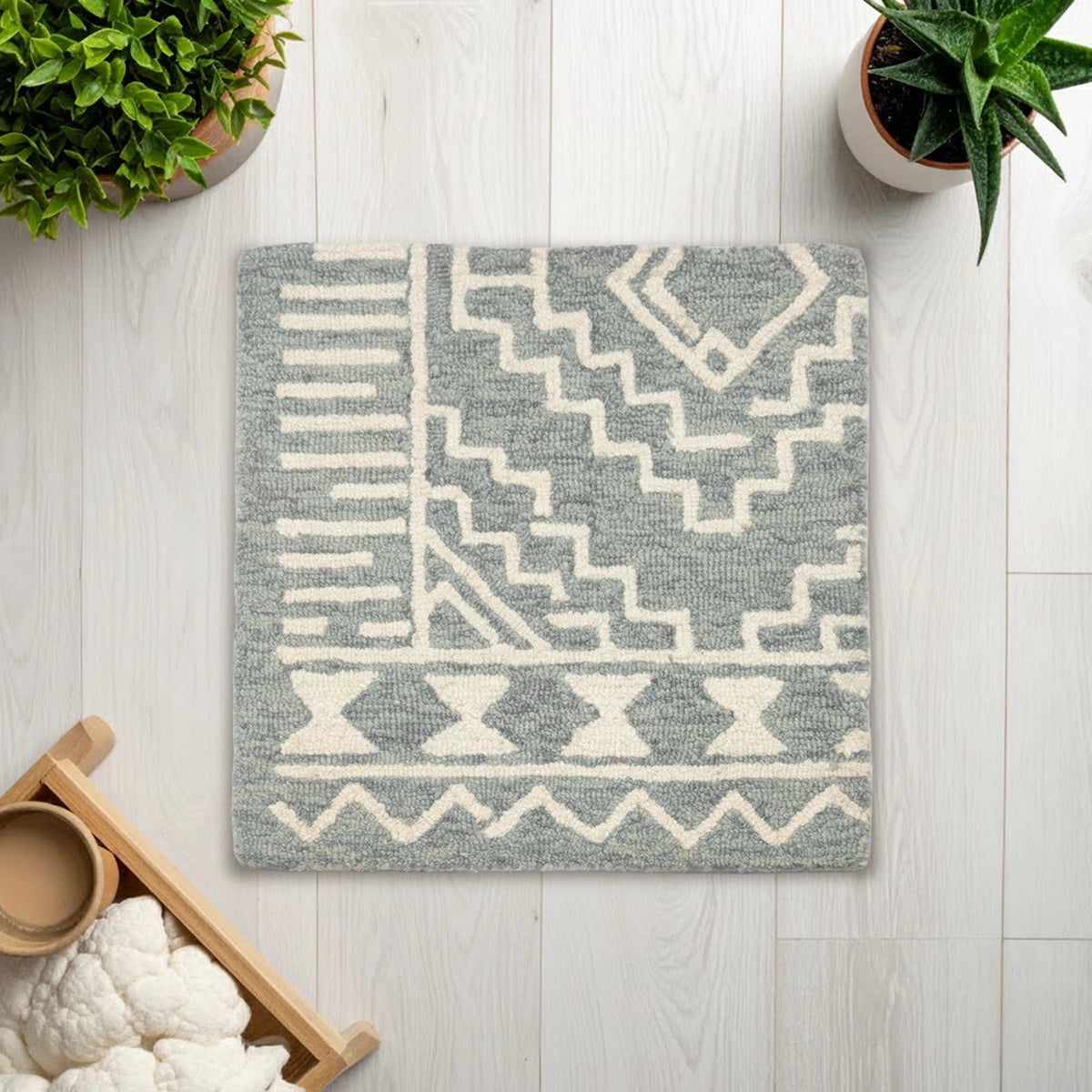 Yandra, Tapete Cuadrado