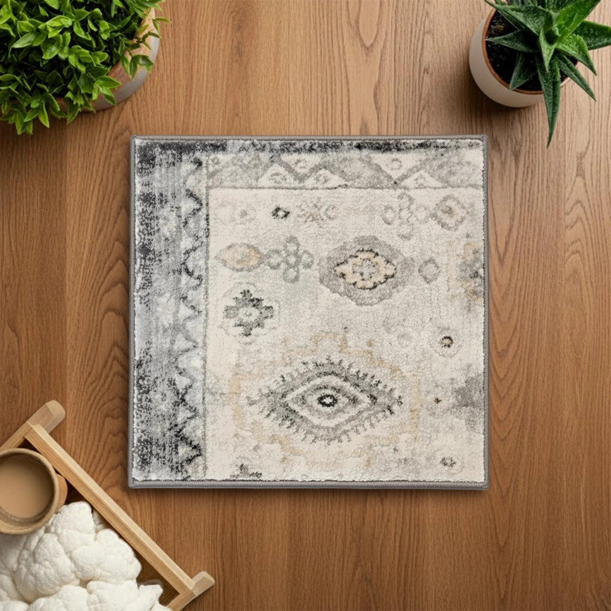 Taren, Tapete Cuadrado