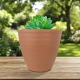 Maceta de Plástico, Textura Líneas, Color Café