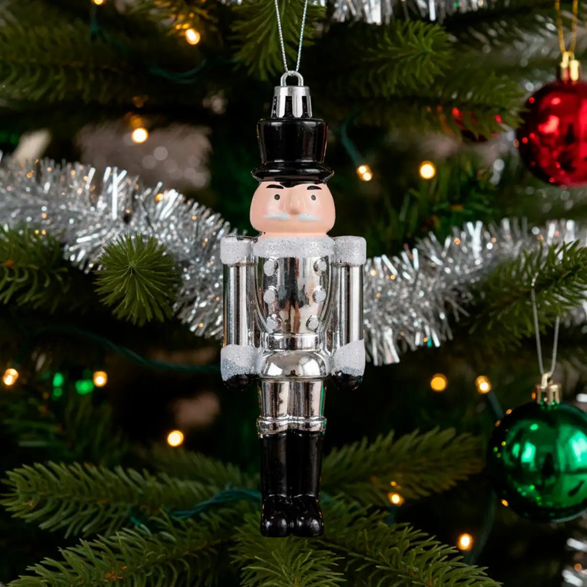 Cascanueces Navideño, Color Plata